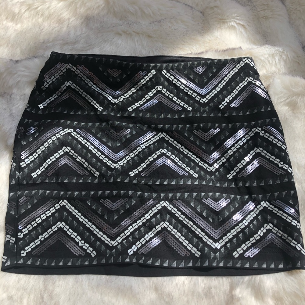 Express mini skirt - Picture 1 of 2